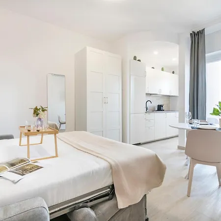 Easylife - - Paoli 6 P3 - Navigli Milaan